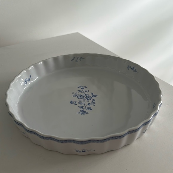 Fyrklovern Firklovern Apilanlehti - Jackie Lynd - Quiche/ Pie Pan - Picture 4 of 6